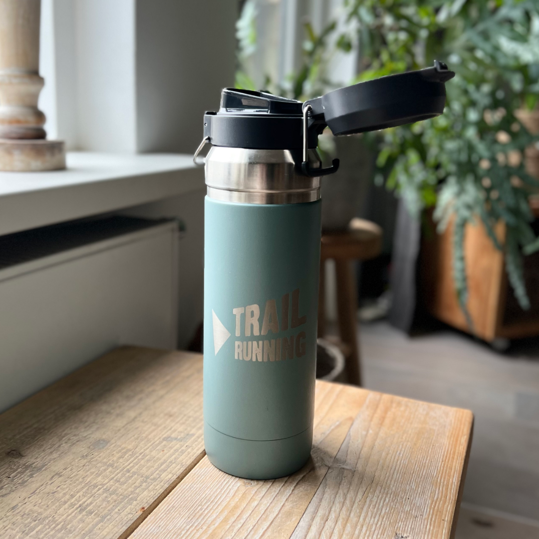 The Quick Flip Water Bottle 1.06L